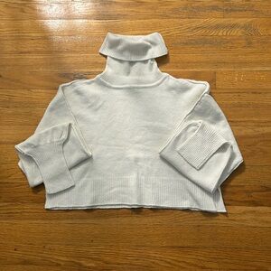 Urban Outfitters Cropped turtleneck sweater